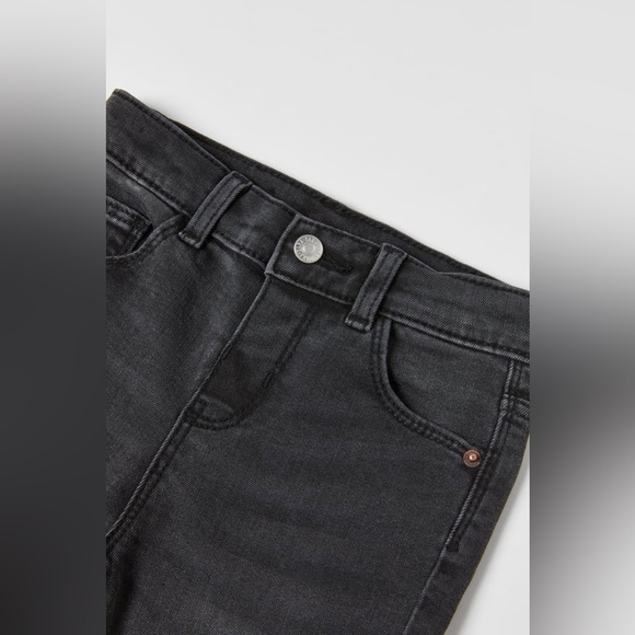 Zara - The Basic Jeans - Distressed Black - 2-3yrs - Picture 2 of 4